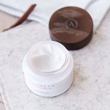 Load image into Gallery viewer, Amareta is a safe pregnancy skin care line made with safe ingredients.
